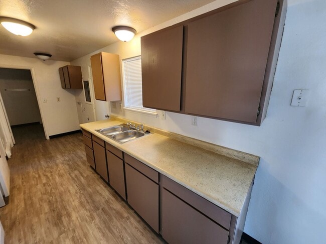 Building Photo - 116 Delaware Ave