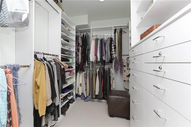 Building Photo - Pierpointe Condos