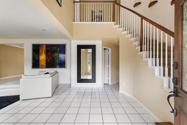 Building Photo - 2116 Houlton Ln