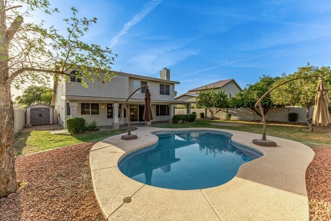 Building Photo - 14831 N 42nd St