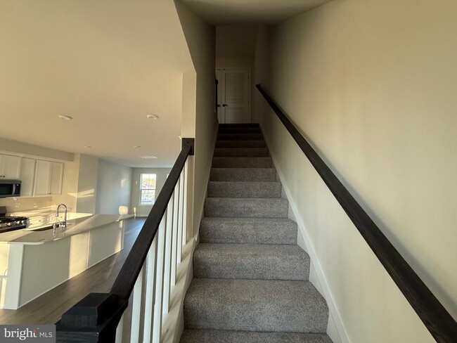 Building Photo - 4337 Reusch Cir