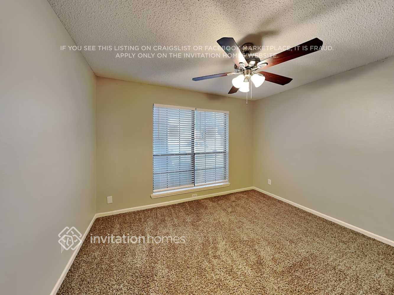 Building Photo - 2036 Pheasant Dr