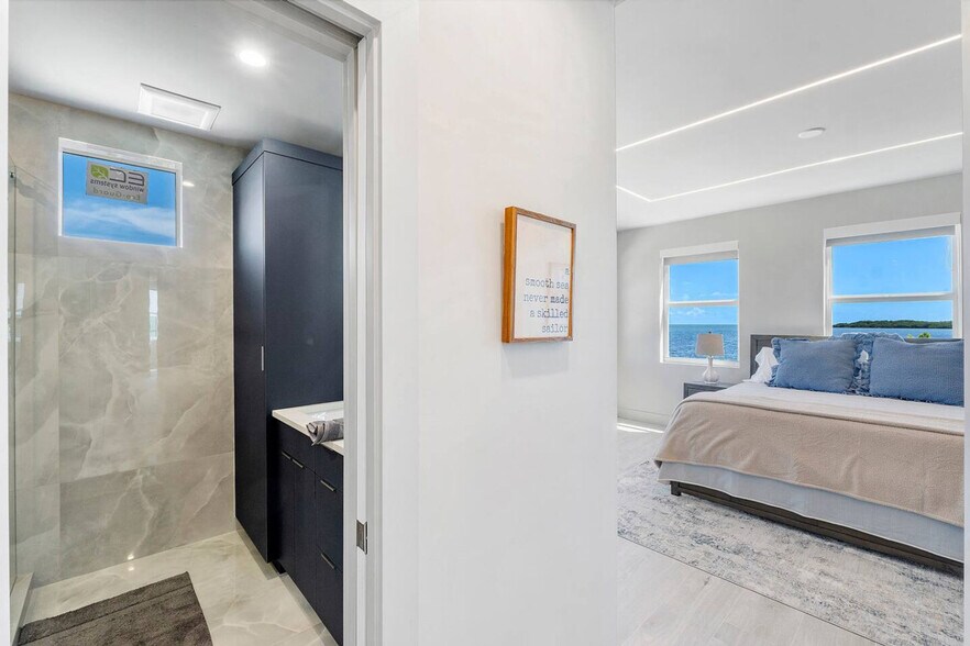 Building Photo - 99 Seaside Ave