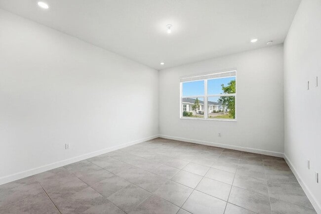 Building Photo - 6418 Seabright Ter