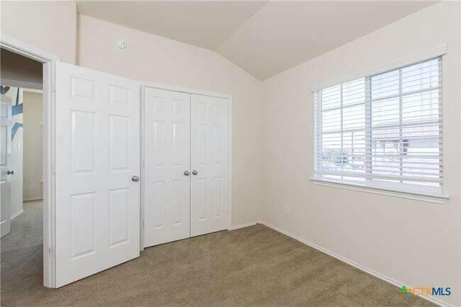 Building Photo - 4701 Green Meadow St
