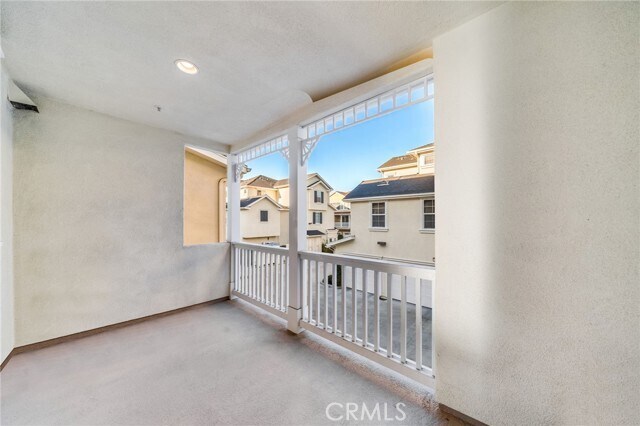 Building Photo - 814 Silk Tree