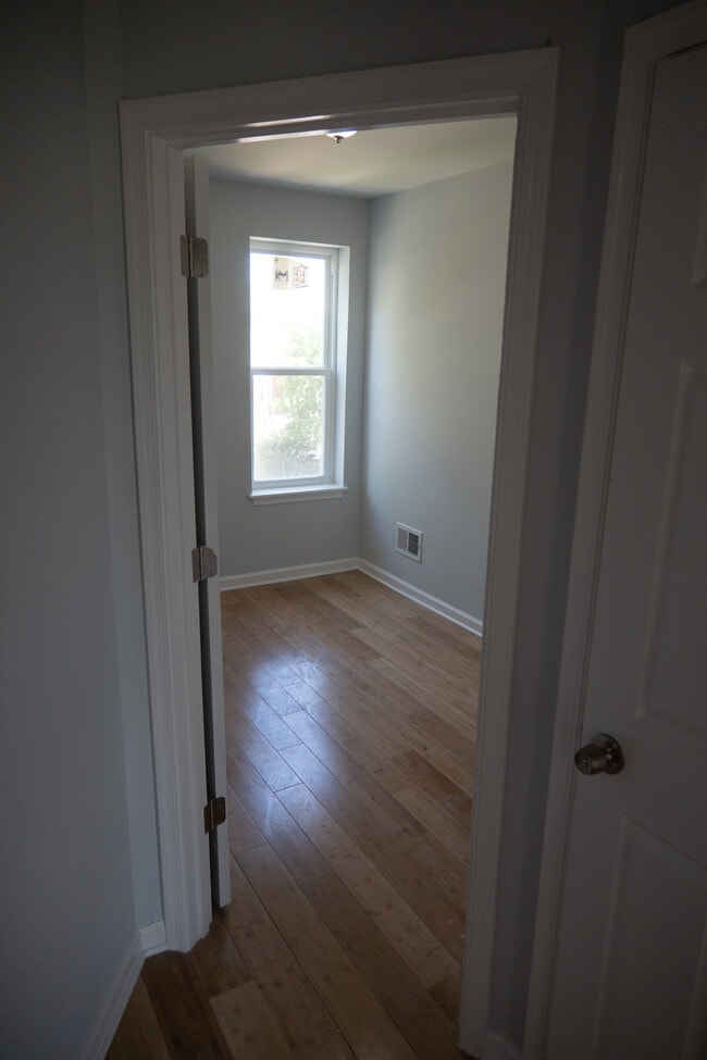 Building Photo - 2857 W Garrison Ave