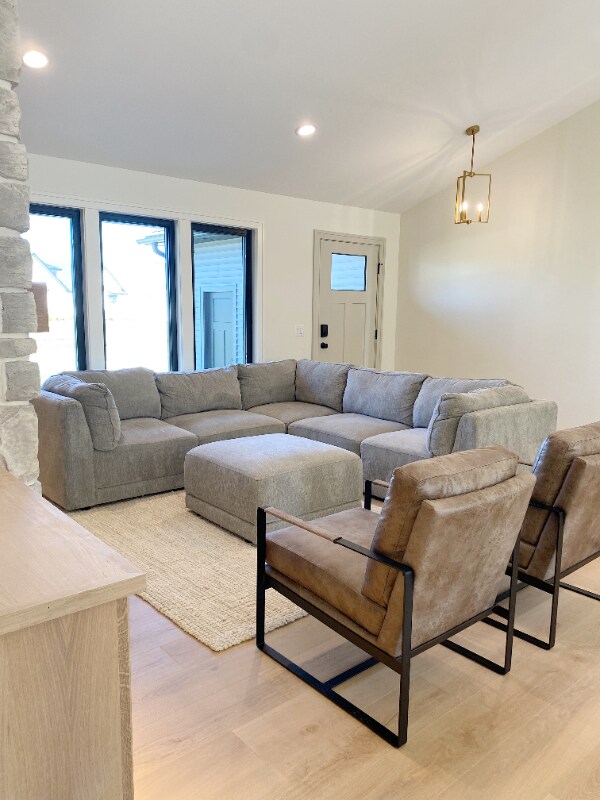 Building Photo - 7277 Yellowstone Dr