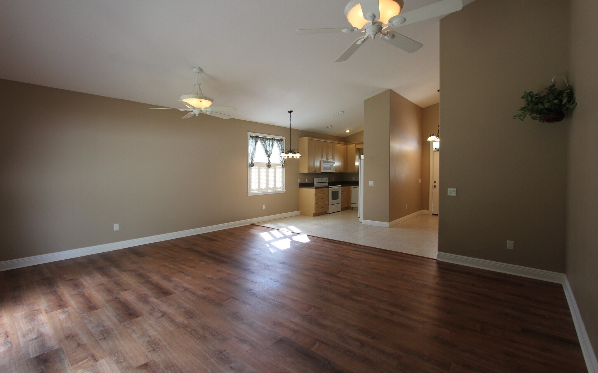 Living room - 37410 Picketts Mill Ave