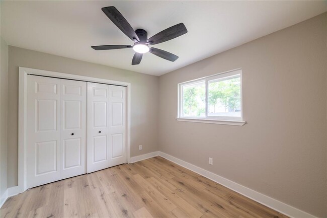 Building Photo - 7300 Fred Morse Dr