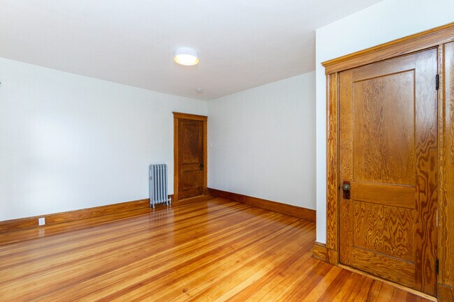 Building Photo - 20 Egerton Rd