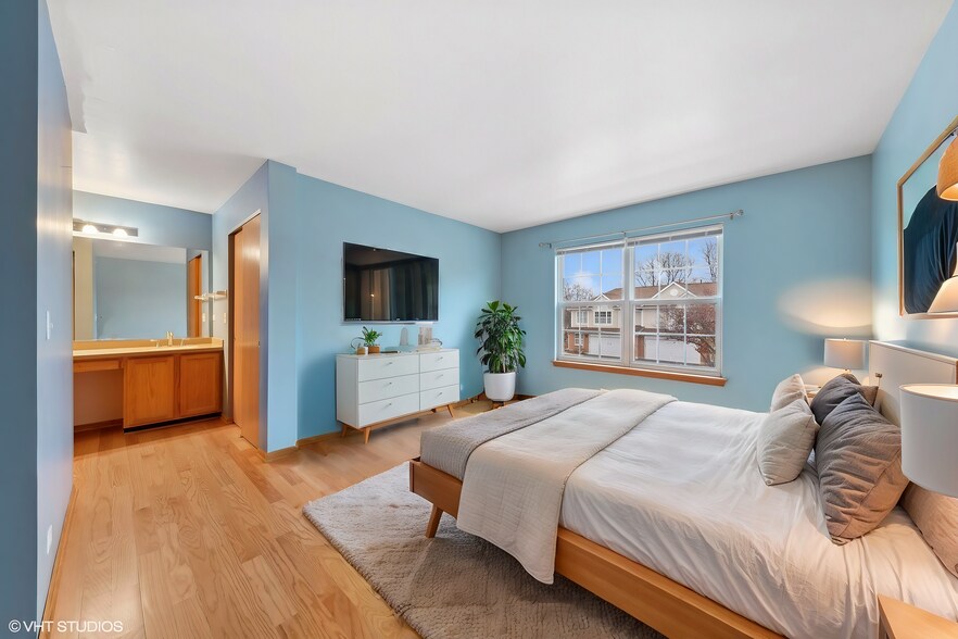 Primary bedroom - 106 Dorshire Ct