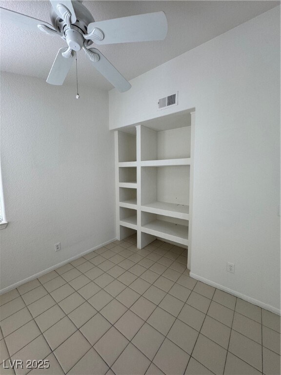 Building Photo - 9224 Kentucky Oaks Dr