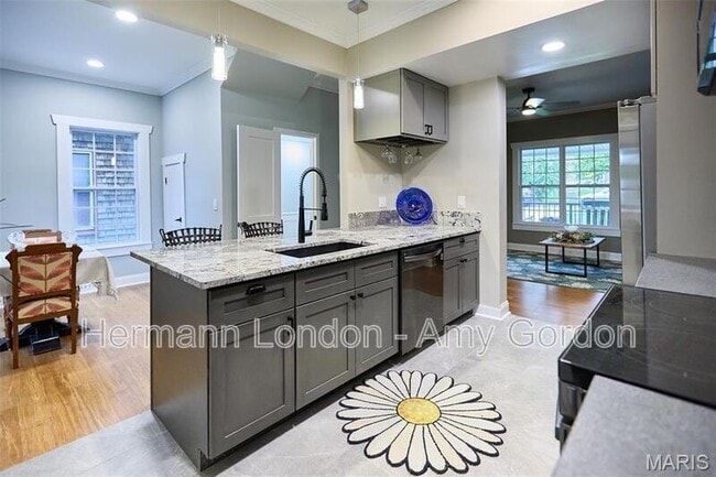 Building Photo - 3258 Walter Ave