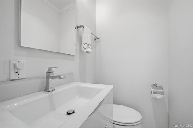 Building Photo - 149 Fenimore Rd