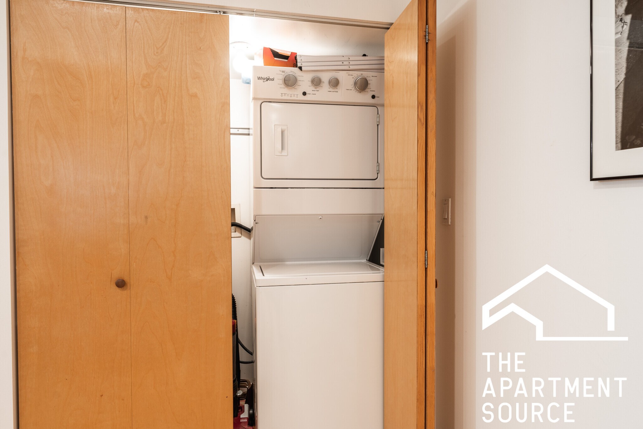 Building Photo - 1407 N Wicker Park Ave