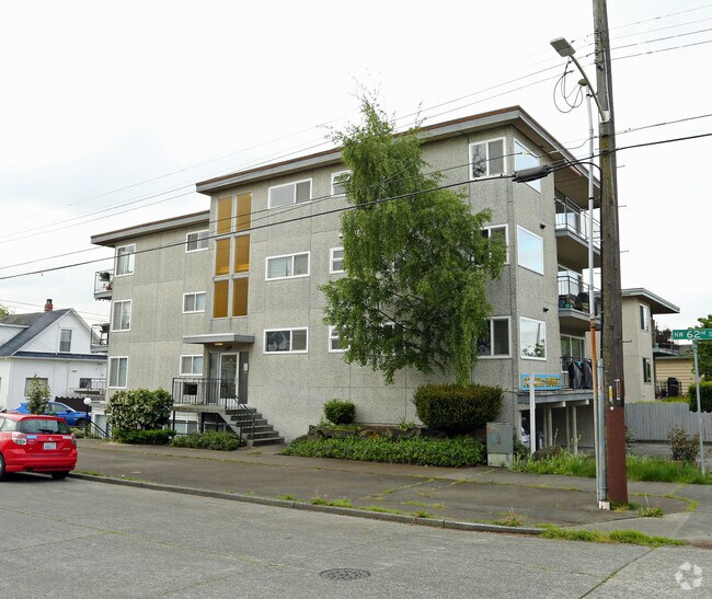 Building Photo - Scandia House