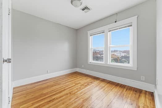 Building Photo - 112 Harrison St