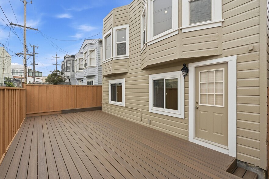 Building Photo - 2317 Cecilia Ave