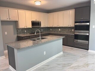 Building Photo - 15402 Marlowe Grove Dr