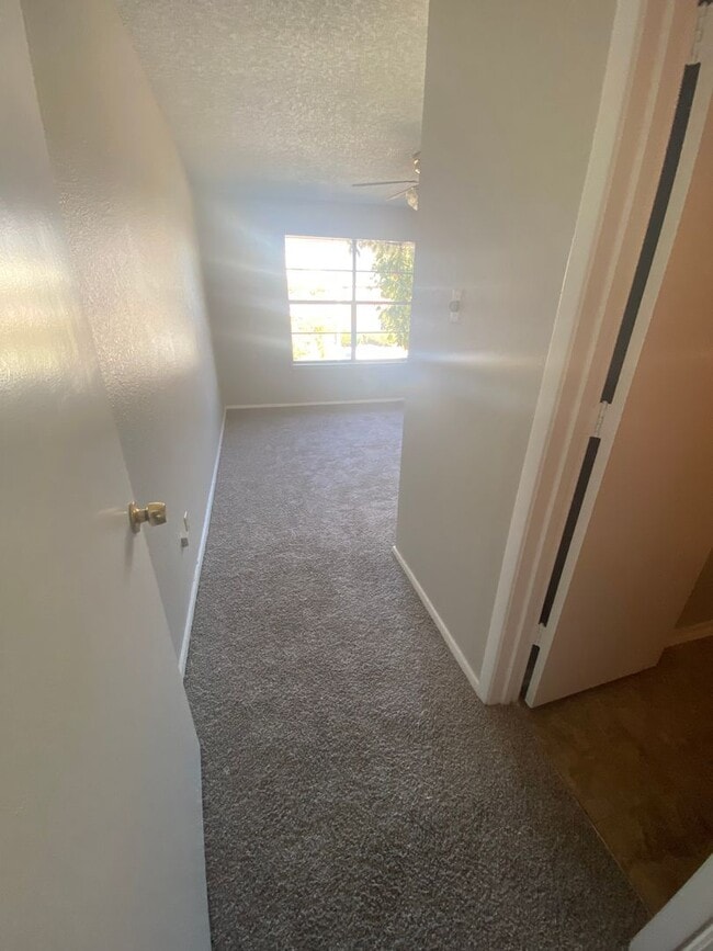 Building Photo - 5510 Brookview Ct