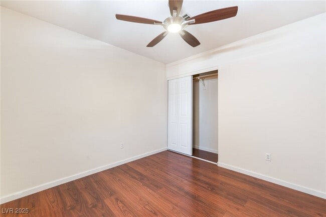 Building Photo - 704 Chase Tree St