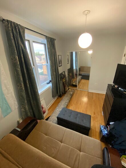 Building Photo - 3719 N Newcastle Ave