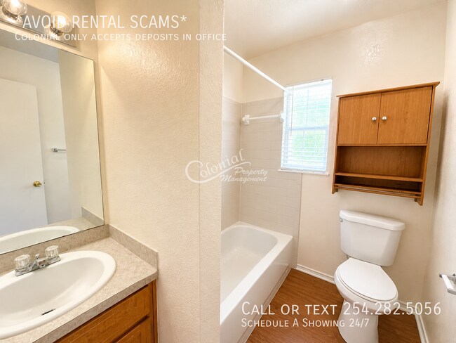 Building Photo - 4304 Deek Dr