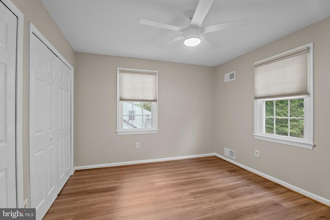 Building Photo - 16632 S Westland Dr