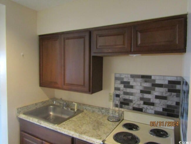 Building Photo - 1100 Possum Trot Rd
