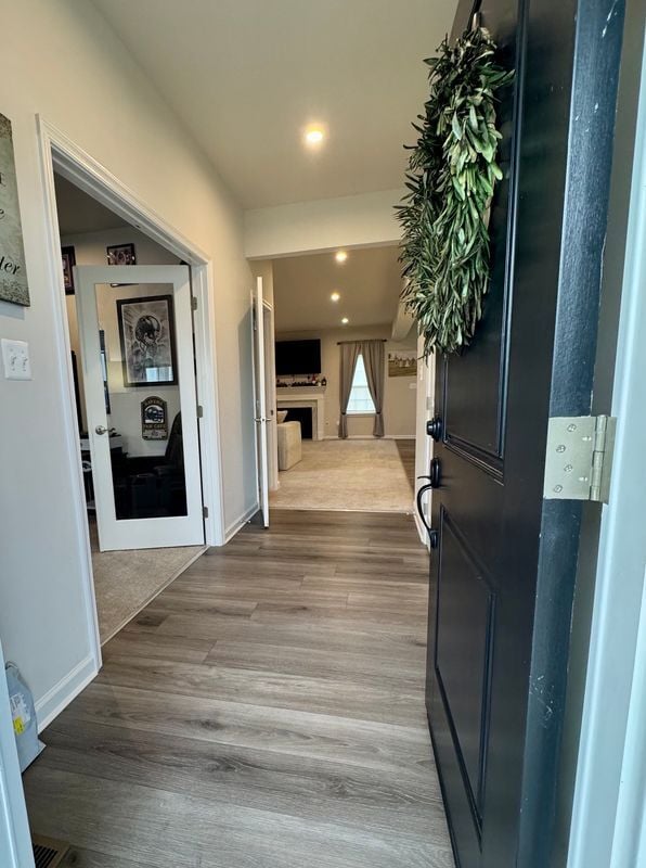 Building Photo - 203 Braeburn Dr