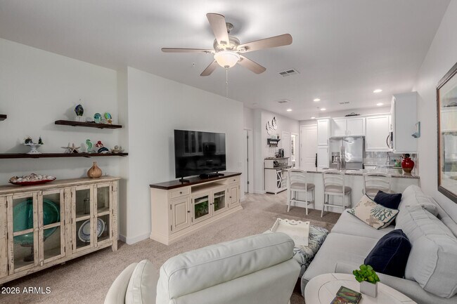 Building Photo - 2511 W Queen Creek Rd