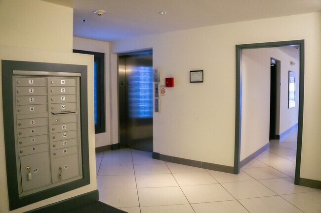 Building Photo - Spacious and Modern Ground Floor 2 bed 2 b...