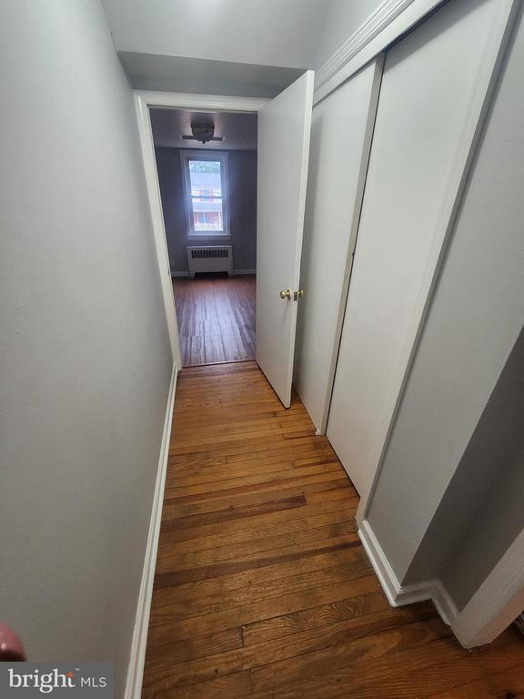 Building Photo - 17 Malan Ave