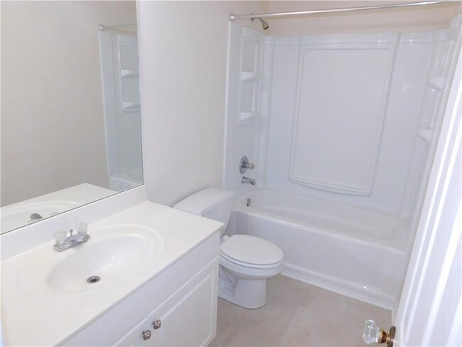 Building Photo - 3266 Liberty Commons Dr NW