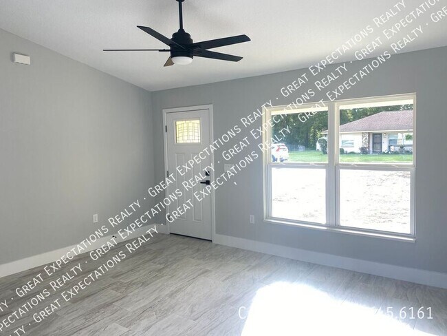 Building Photo - 13679 SE 52nd Ct