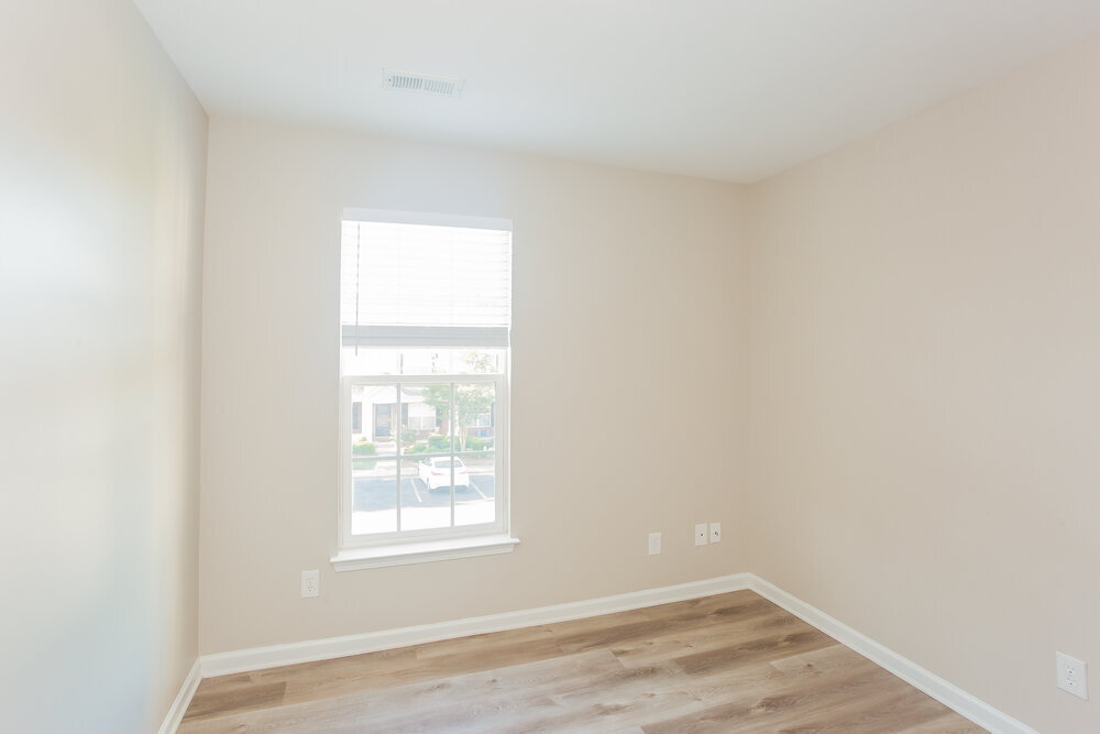 Building Photo - 2857 Summergrove Ct