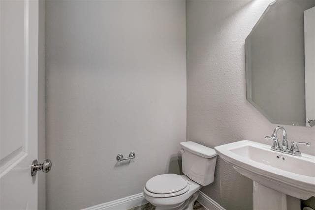 Building Photo - 704 Reeves Ln