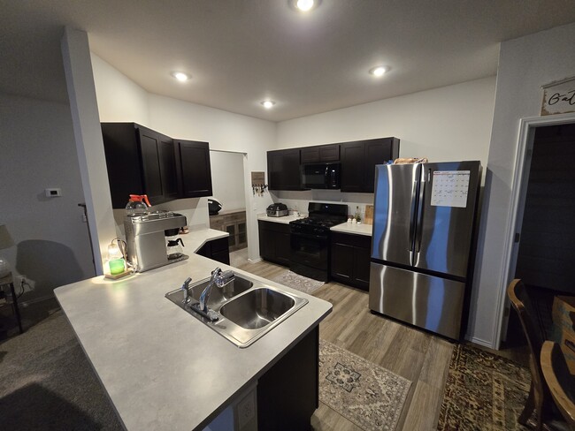 Building Photo - 1401 Madison Ave