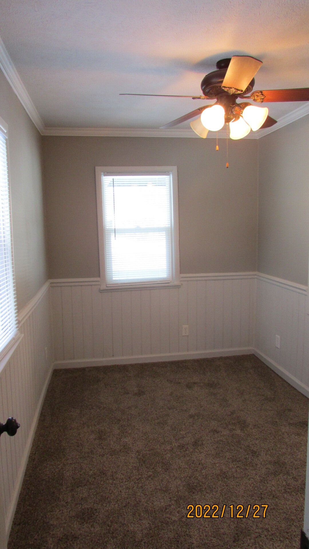Bed - 2846 W Elm St