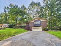 Building Photo - 6808 Jones Valley Dr SE