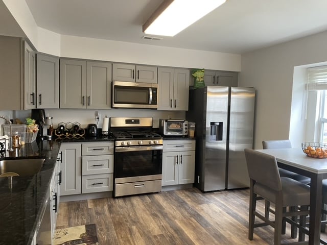 Building Photo - 7106 Normandy Dr