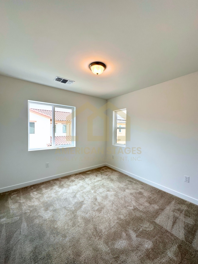 Building Photo - 1724 River Vista Way