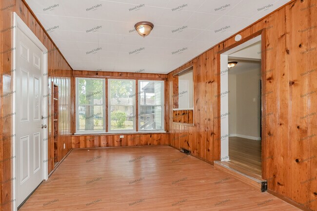 Building Photo - 1240 Kilgore Dr