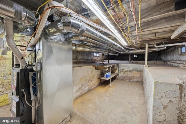 Building Photo - 118 Bartram Ave