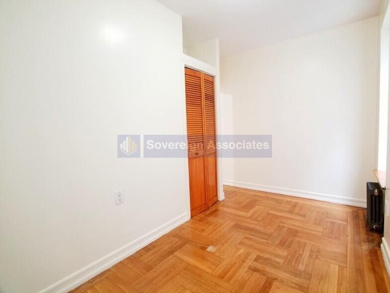 Building Photo - 610 W 150th St