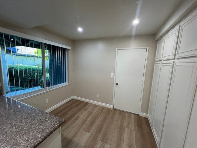 Building Photo - Capri Model Home in Leisure Village