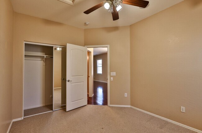Building Photo - 4095 E Jasper Dr