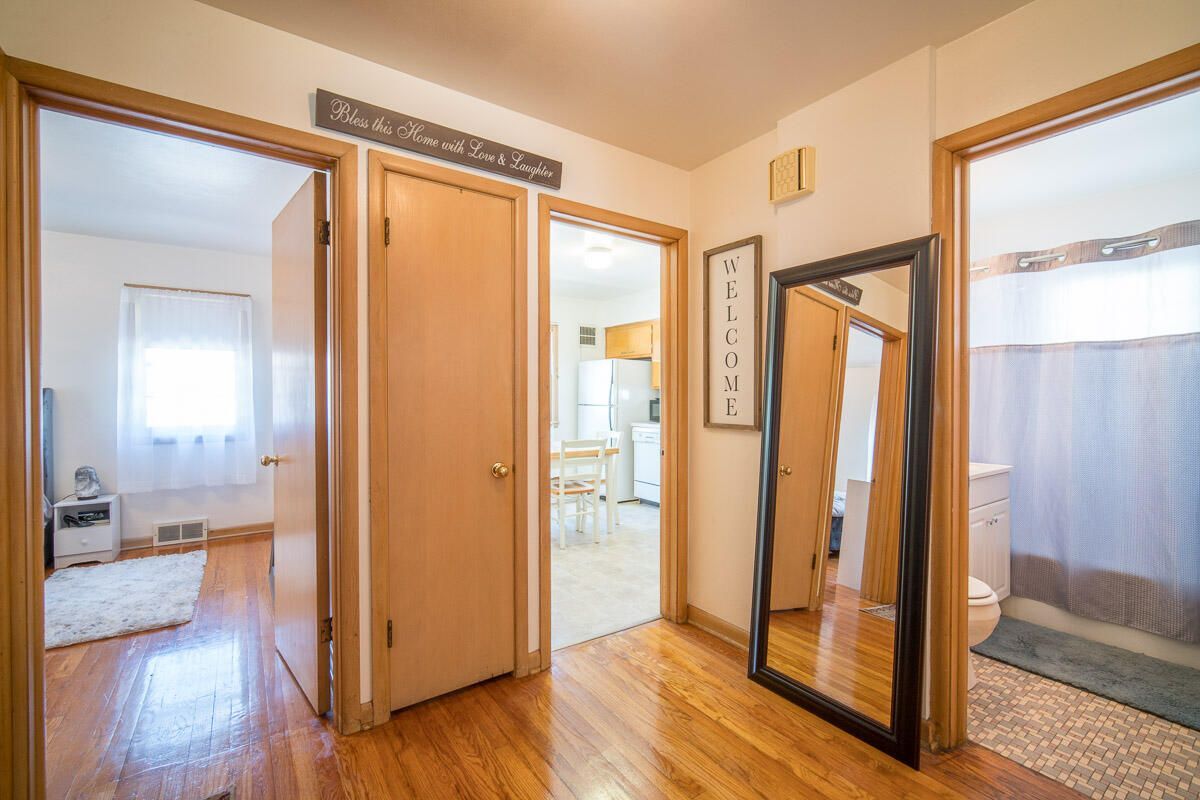 Building Photo - 7936 W Becher St