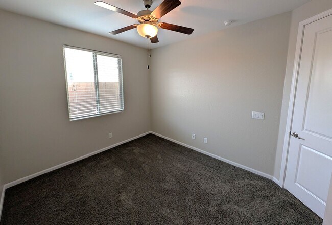 Building Photo - 3 Bedroom Home in the Eastmark Community Near E Ray Rd and S Signal Butte Rd!